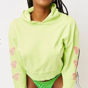 cropped sweatshirt